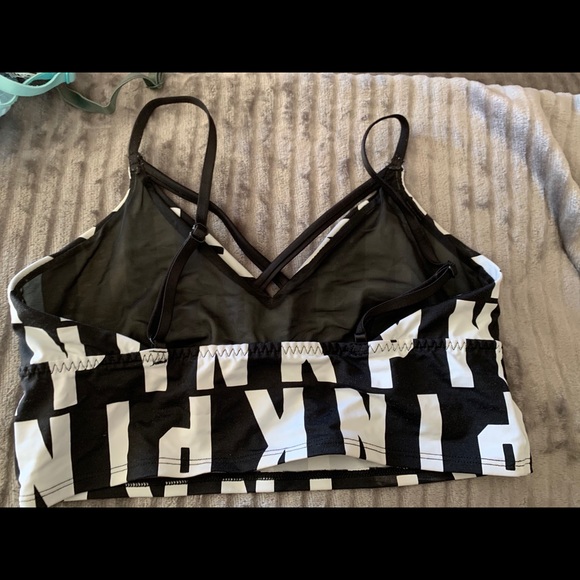 Ultimate sports bra from pink - Picture 2 of 3
